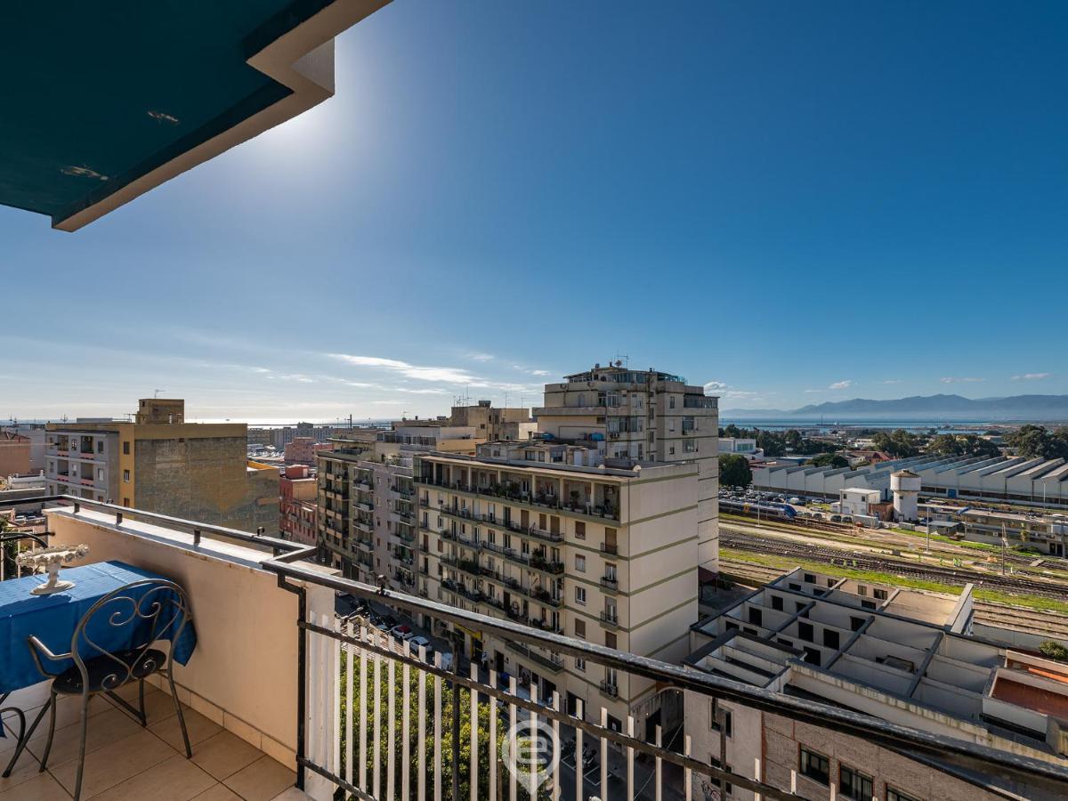 Cityscape Vista Apartment Cagliari Buitenkant foto